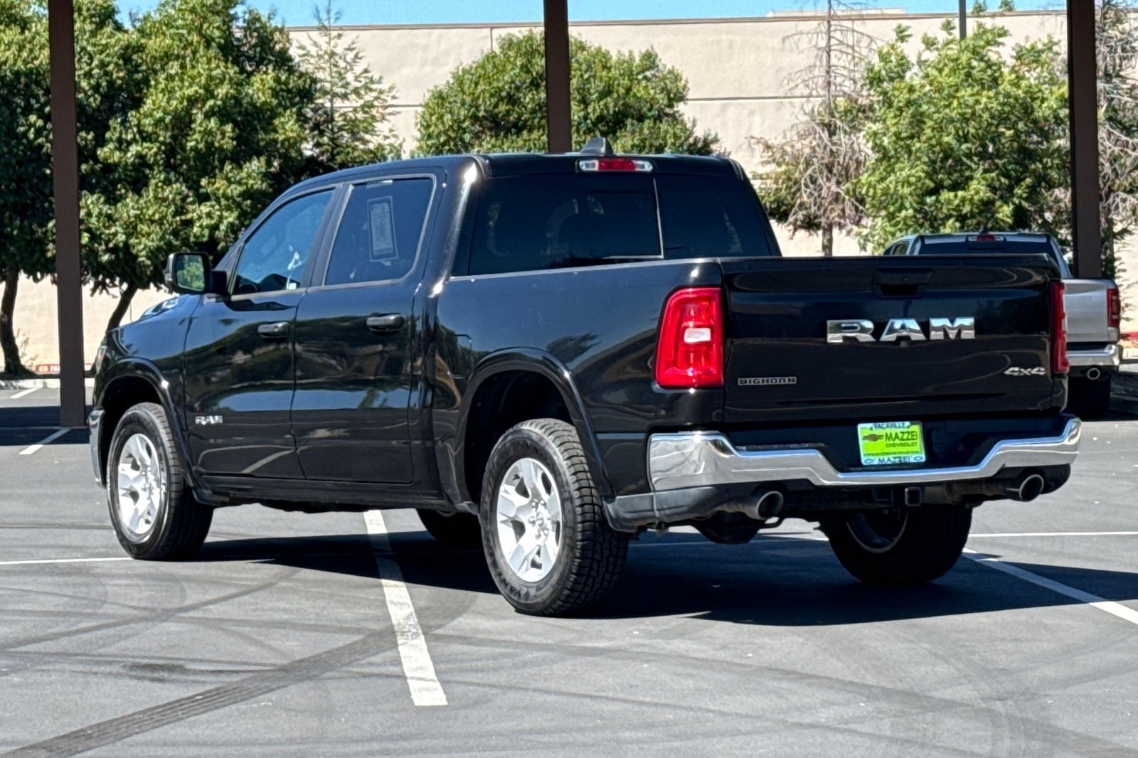 Used 2025 RAM 1500 Big Horn AWD/4WD image 3