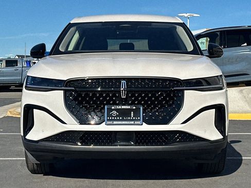 New 2026 Lincoln Nautilus Premier w/ Jet Appearance Package image 8