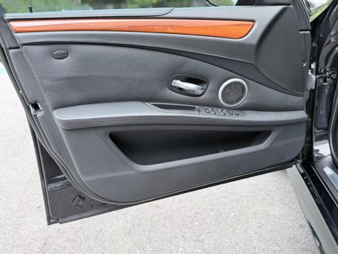 Used 2008 BMW M5 RWD image 12