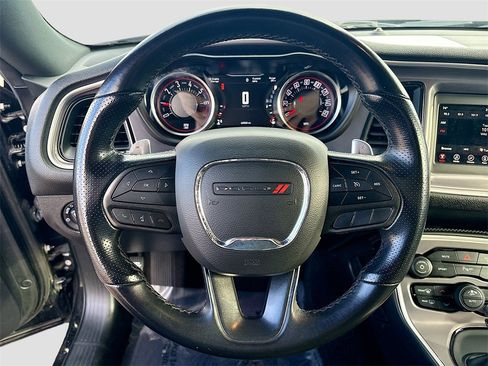 Used 2022 Dodge Challenger GT image 11