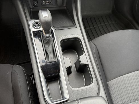 Used 2024 Nissan Sentra SV FWD image 18