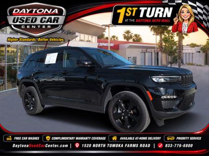 Used 2024 Jeep Grand Cherokee Limited w/ Black Appearance Package