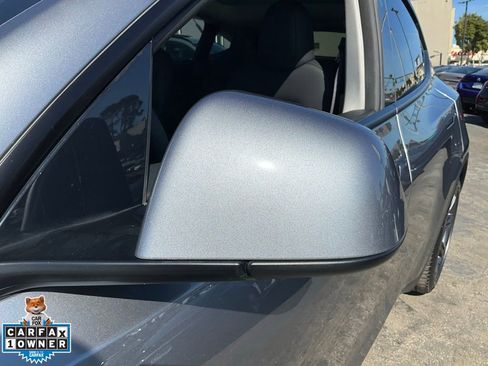 Used 2025 Tesla Model Y Long Range image 90