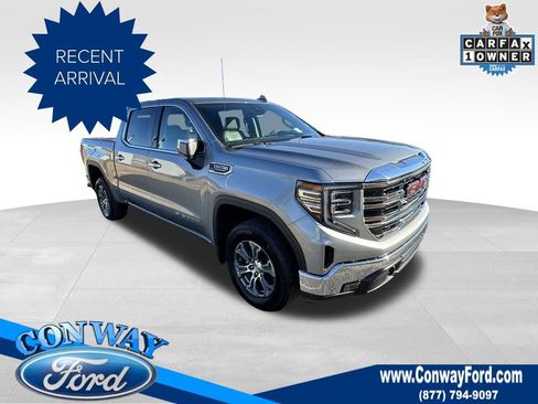 Used 2025 GMC Sierra 1500 SLT image 1