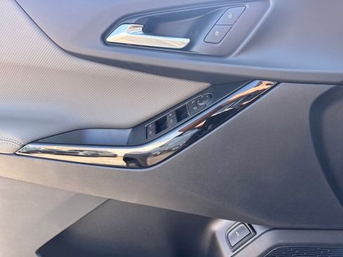 New 2026 Chevrolet Equinox LT w/ Convenience Package II image 15