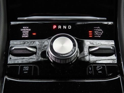 New 2025 Jeep Grand Cherokee Overland w/ Adv Protech Group III AWD/4WD image 13