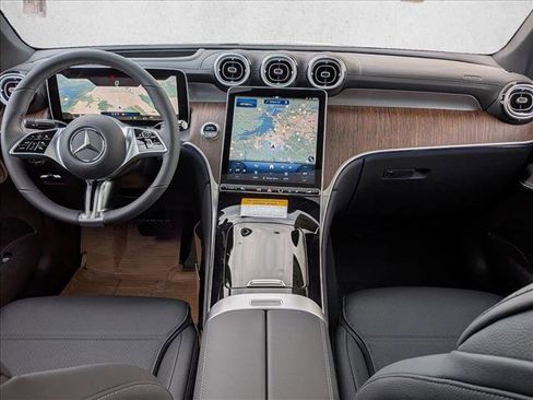 New 2026 Mercedes-Benz GLC 300 4MATIC image 16