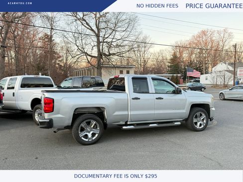 Used 2018 Chevrolet Silverado 1500 Custom image 3