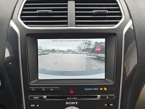 Used 2018 Ford Explorer Limited w/ Equipment Group 301A image 41