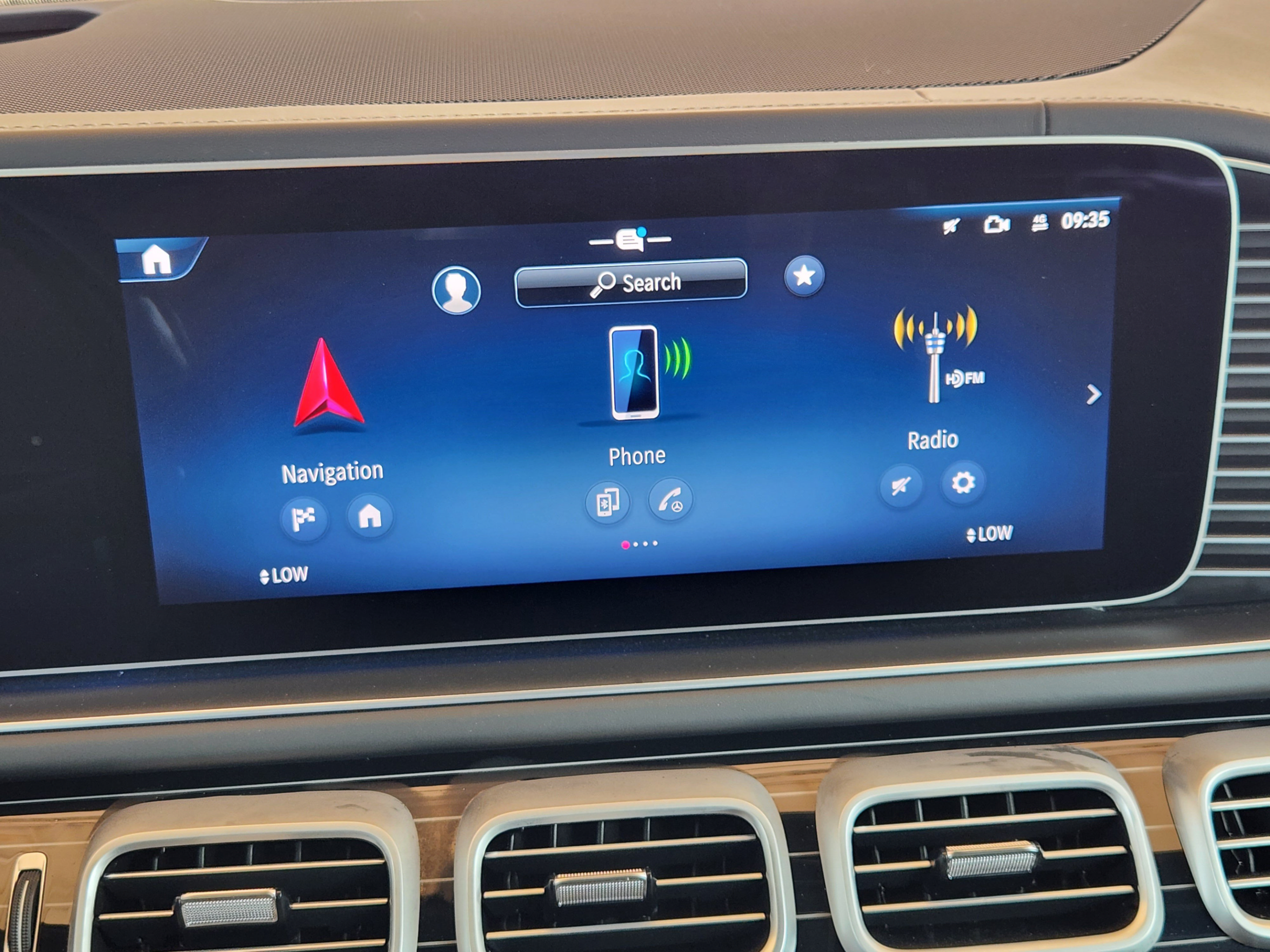 Used 2025 Mercedes-Benz Maybach GLS 600 4MATIC image 18
