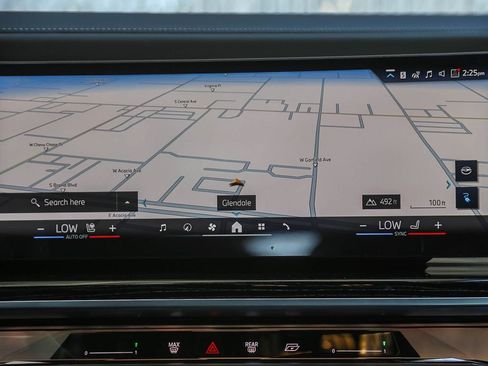 Used 2026 BMW i7 eDrive50 w/ M Sport Package RWD image 11