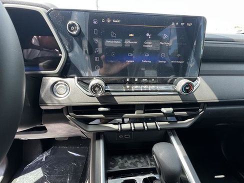 New 2026 Chevrolet Colorado W/T image 12