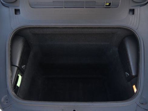 Used 2019 Porsche 718 Boxster RWD image 24