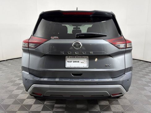 Used 2021 Nissan Rogue SV FWD image 5