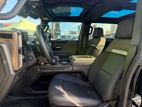 Used 2025 GMC Hummer EV 2X AWD/4WD image 12