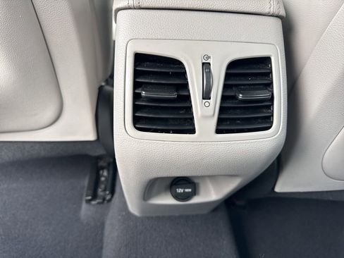 Used 2016 Hyundai Sonata Limited image 41