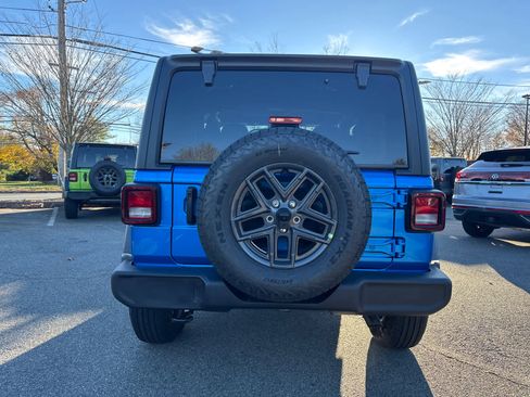 New 2026 Jeep Wrangler Sport AWD/4WD image 5