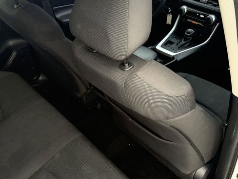 Used 2019 Toyota RAV4 LE image 51