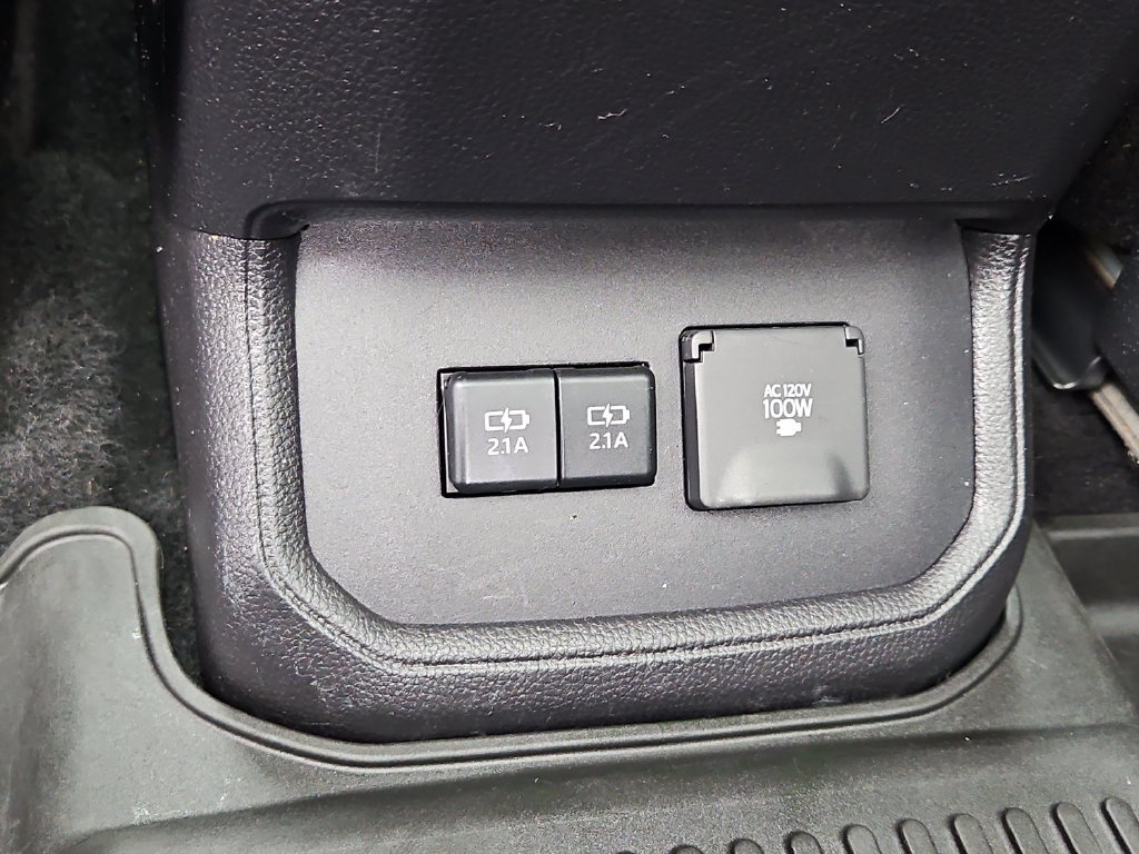 Used 2021 Toyota Highlander Platinum AWD/4WD image 24