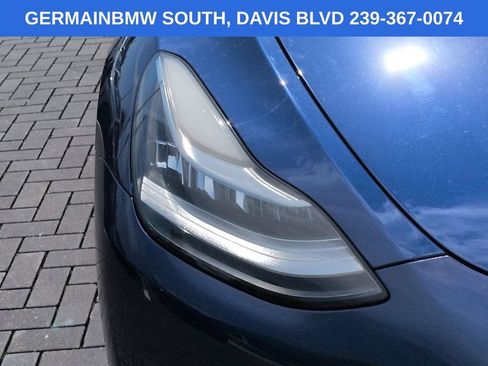 Used 2022 Tesla Model Y Long Range AWD/4WD image 11