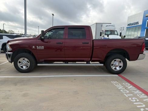 Used 2017 RAM 3500 Tradesman w/ Chrome Appearance Group image 2