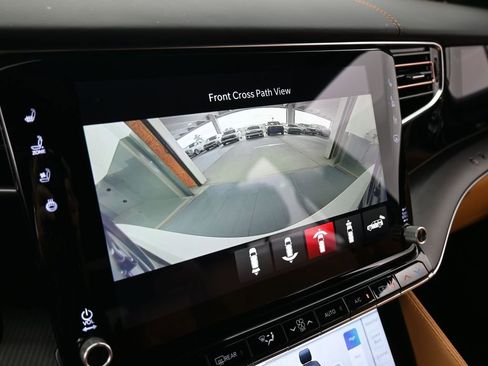 Used 2024 Jeep Grand Wagoneer Series III w/ Quick Order Packagew 28T image 31