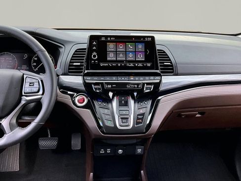Used 2025 Honda Odyssey Elite image 10