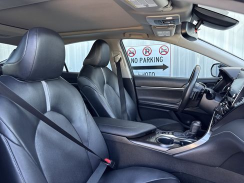 Used 2022 Toyota Camry XSE image 35