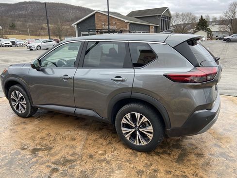 Used 2023 Nissan Rogue SV image 7