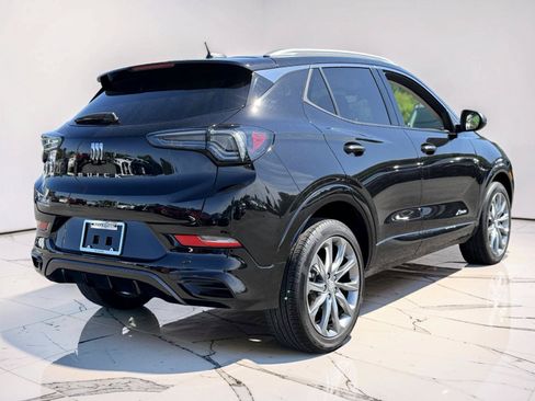 Used 2025 Buick Encore GX Avenir AWD/4WD image 2