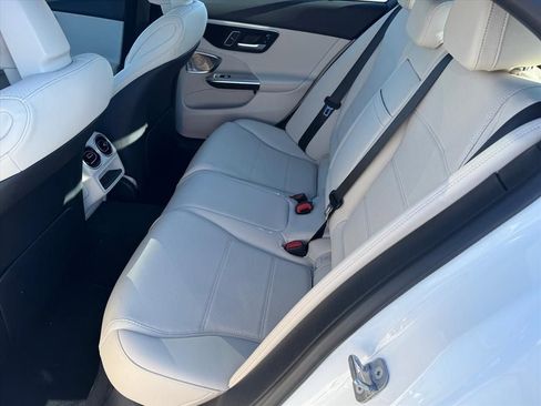 Used 2024 Mercedes-Benz C 300 4MATIC Sedan image 10