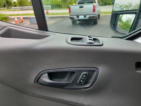 Used 2023 Ford Transit 250 Low Roof image 17