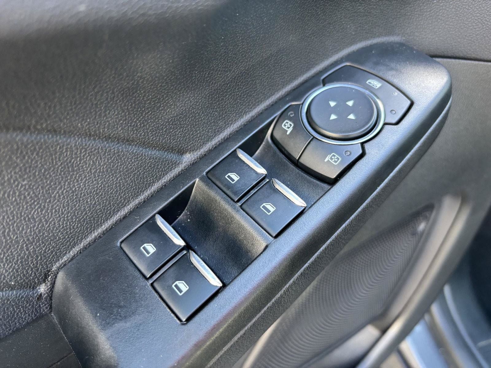 Used 2023 Ford Escape Active AWD/4WD image 16