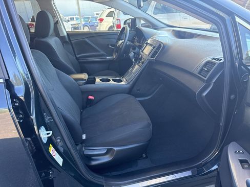 Used 2013 Toyota Venza LE w/ LE Preferred Pkg AWD/4WD image 13