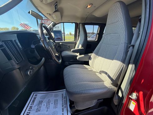 Used 2016 Chevrolet Express 3500 LT w/ LT Preferred Equipment Group image 8