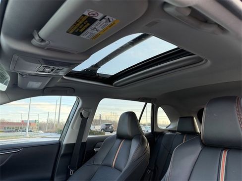 Used 2024 Toyota RAV4 Adventure image 35