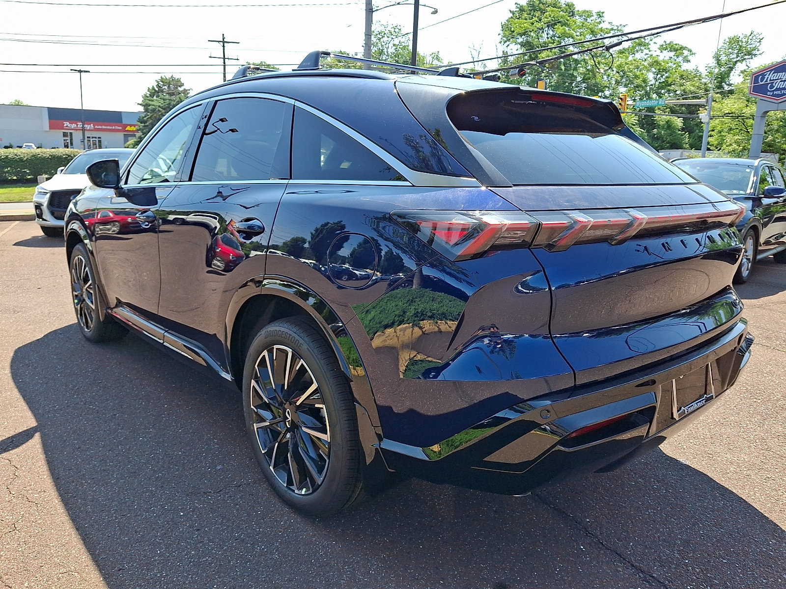 New 2027 INFINITI QX65 Autograph w/ Cargo Package AWD/4WD image 3