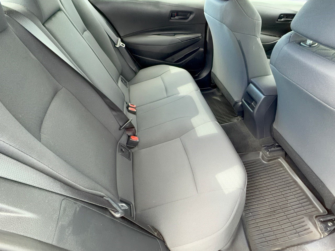 Certified 2022 Toyota Corolla LE FWD image 29