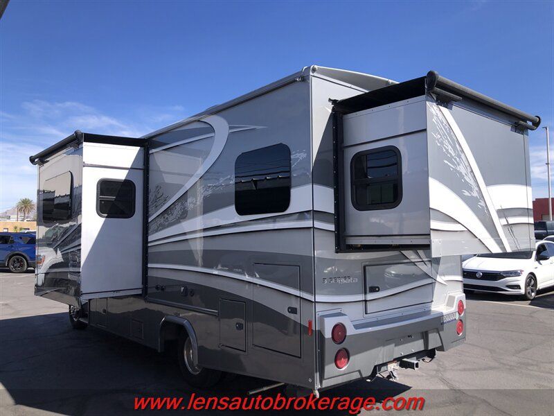 Used 2019 Mercedes-Benz Sprinter 170 image 11