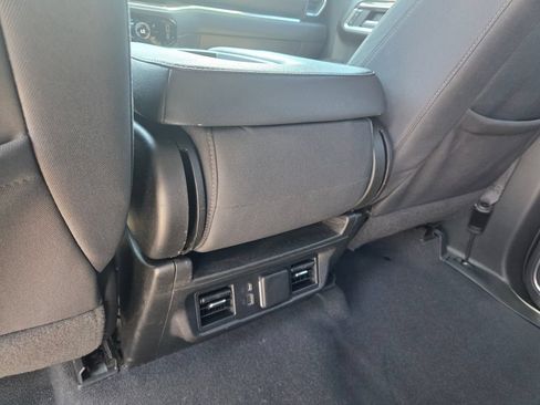 Used 2023 Chevrolet Silverado 1500 LT AWD/4WD image 8
