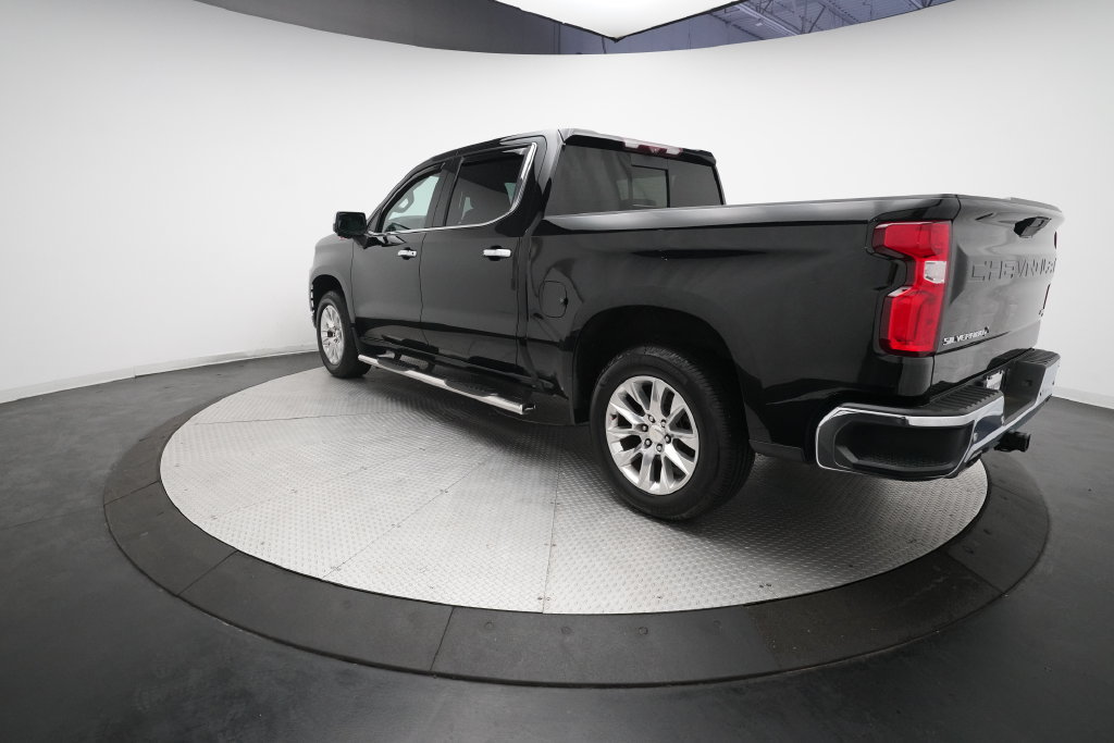 Used 2021 Chevrolet Silverado 1500 LTZ w/ LTZ Premium Package AWD/4WD image 31
