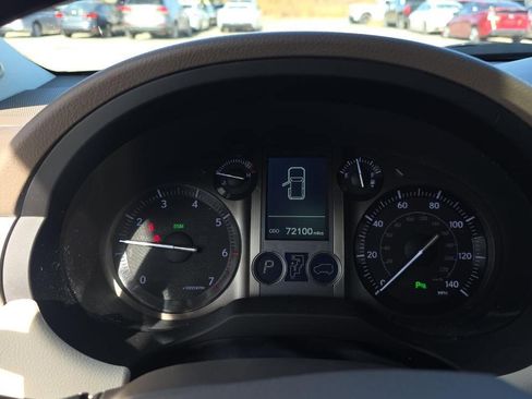 Used 2018 Lexus GX 460 Premium image 6