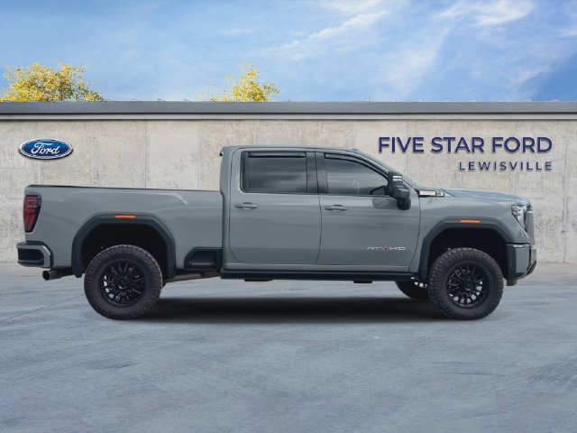 Used 2025 GMC Sierra 2500 AT4 w/ AT4 Premium Plus Package AWD/4WD image 9