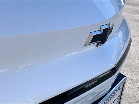Used 2023 Chevrolet Bolt EUV Premier FWD image 29