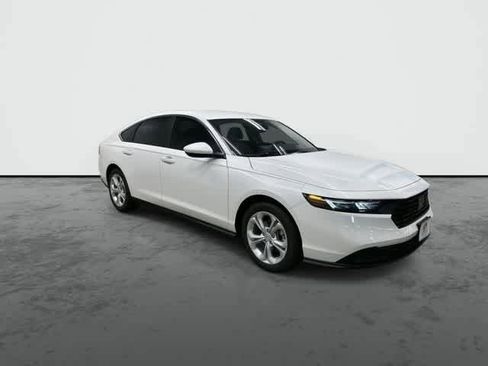 New 2025 Honda Accord LX image 5