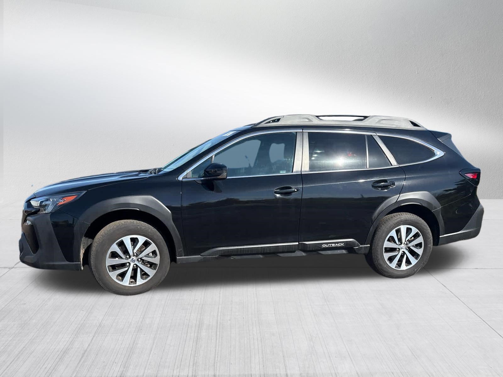 Used 2024 Subaru Outback Premium AWD/4WD image 15