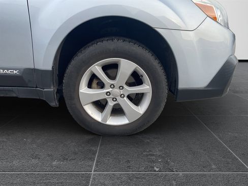 Used 2014 Subaru Outback 2.5i Premium image 22