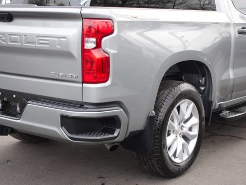 Used 2023 Chevrolet Silverado 1500 Custom image 10