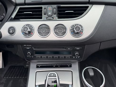 Used 2014 BMW Z4 sDrive35i RWD image 30