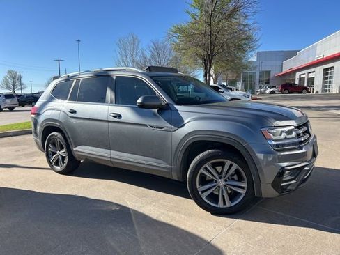 Used 2019 Volkswagen Atlas SEL R-Line image 2